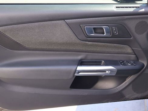 Used 2024 Ford Mustang Coupe image 7