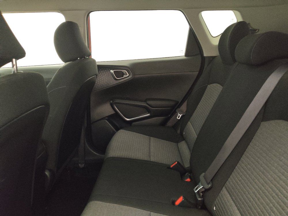 Used 2021 Kia Soul S FWD image 18