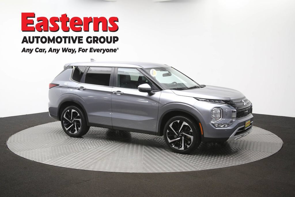Used 2024 Mitsubishi Outlander SE AWD/4WD image 50