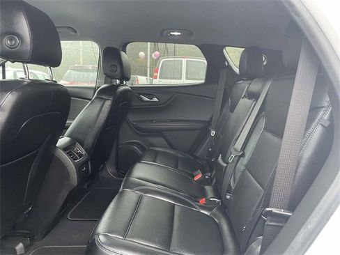 Used 2023 Chevrolet Blazer LT w/ LPO, Black Grille Bar Package image 11