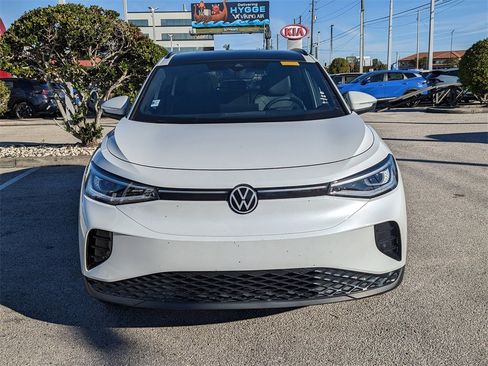 Used 2023 Volkswagen ID.4 Pro S image 2