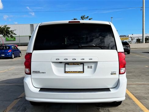 Used 2019 Dodge Grand Caravan GT FWD image 4