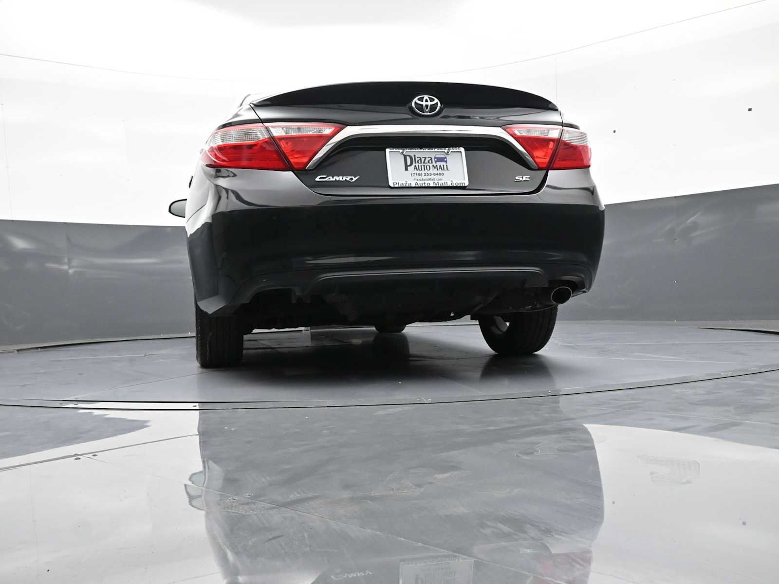 Used 2016 Toyota Camry SE w/ Protection Package (Q2) FWD image 29