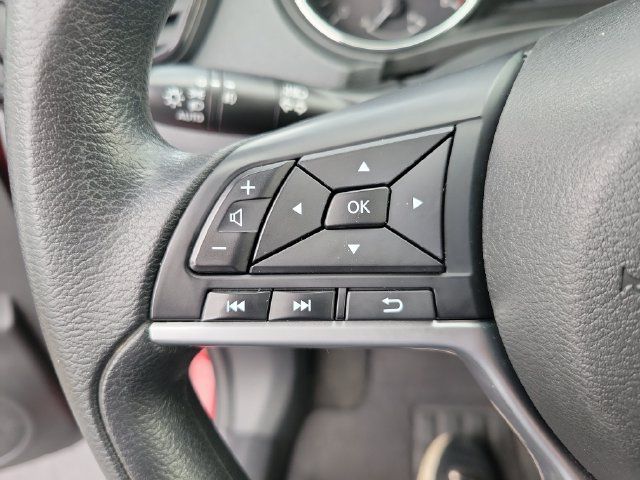 Used 2018 Nissan Rogue SV AWD/4WD image 16