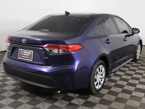 Used 2023 Toyota Corolla LE image 7