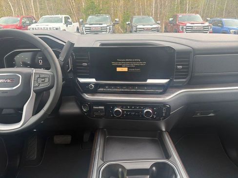 New 2026 GMC Sierra 3500 SLT w/ SLT Convenience Package AWD/4WD image 18
