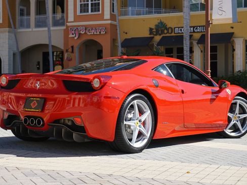 Used 2013 Ferrari 458 Italia Coupe image 30