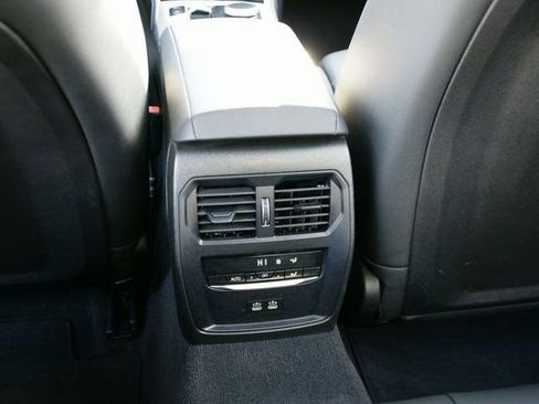 Used 2025 BMW 330i xDrive Sedan image 28