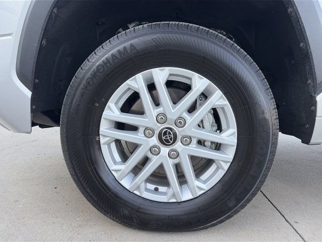 Used 2024 Toyota Tundra SR5 AWD/4WD image 19
