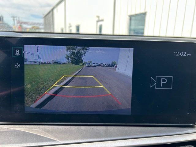 Used 2025 Kia Sorento LX FWD image 28