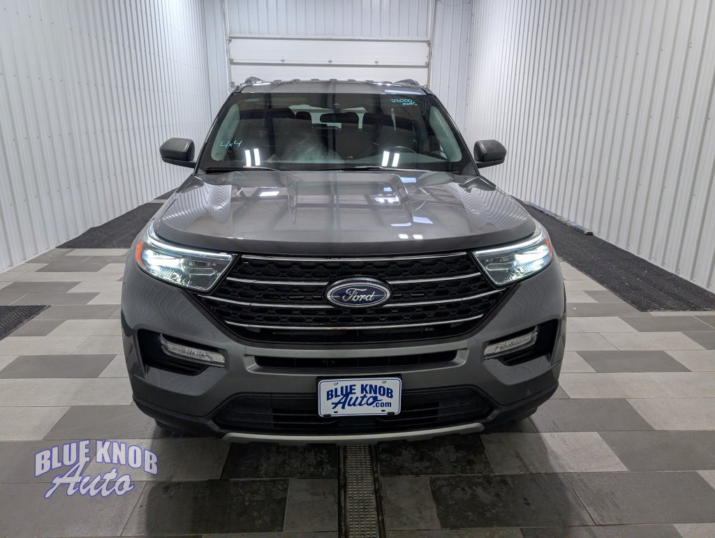 Used 2023 Ford Explorer XLT w/ Equipment Group 202A AWD/4WD image 6