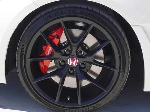 Used 2025 Honda Civic Type R image 4
