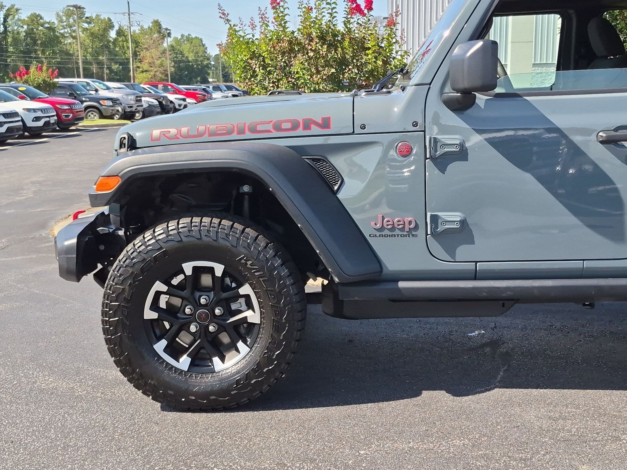 Used 2026 Jeep Gladiator Rubicon AWD/4WD image 9