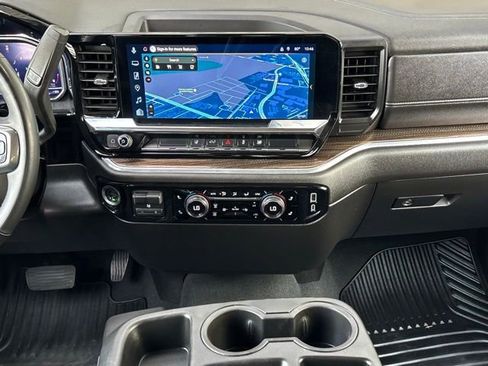 Used 2025 Chevrolet Silverado 2500 LT w/ Convenience Package image 30