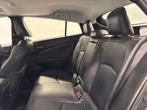 Used 2018 Toyota Prius image 22