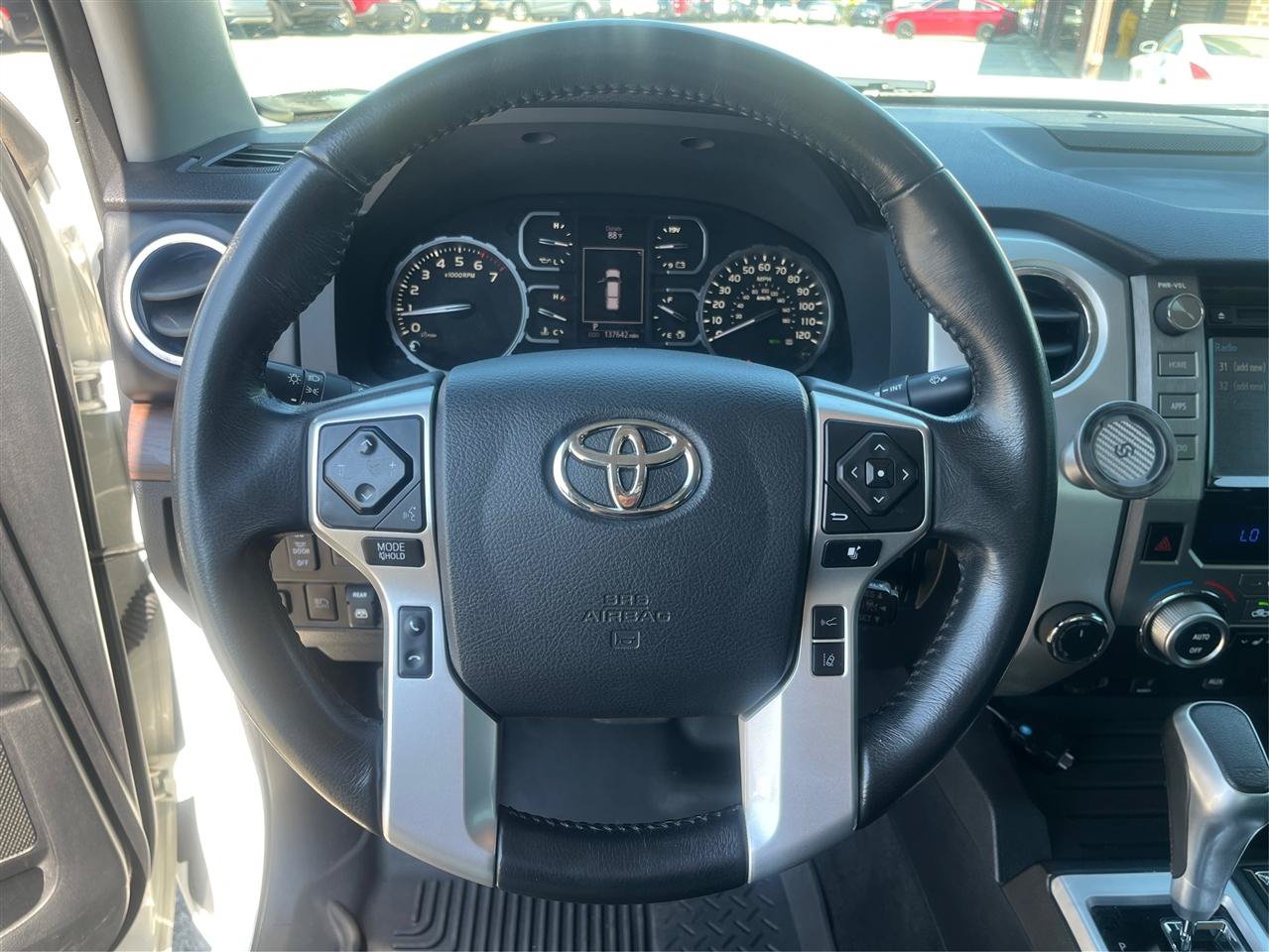 Used 2019 Toyota Tundra Limited w/ Limited Premium Package AWD/4WD image 17