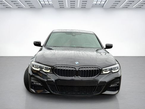 Used 2021 BMW 330i Sedan w/ M Sport Package RWD image 4