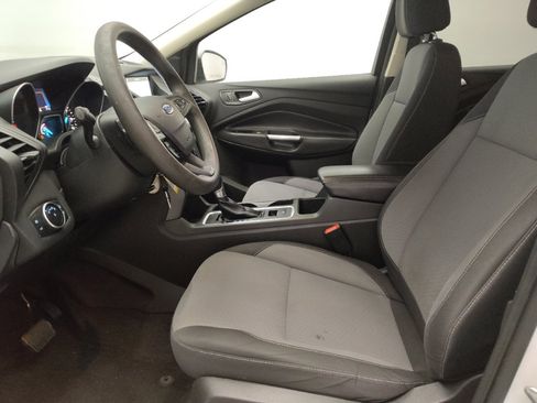Used 2017 Ford Escape SE w/ Equipment Group 201A AWD/4WD image 17