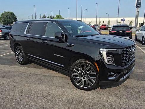 Certified 2026 GMC Yukon XL Denali Ultimate AWD/4WD image 2