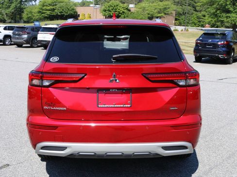 Used 2022 Mitsubishi Outlander SEL FWD image 4