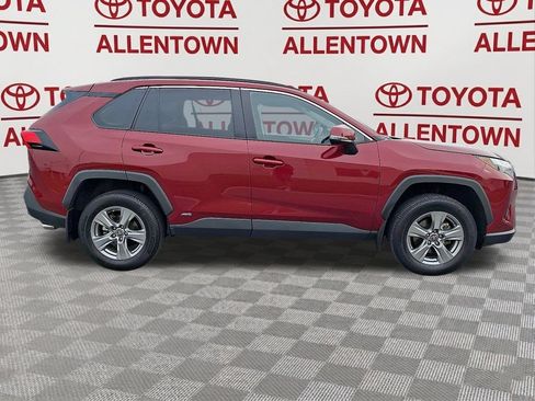 Used 2024 Toyota RAV4 LE AWD/4WD image 9