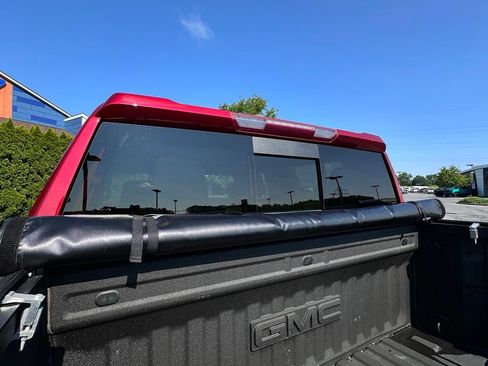 Used 2019 GMC Sierra 1500 SLT w/ SLT Premium Plus Package AWD/4WD image 46