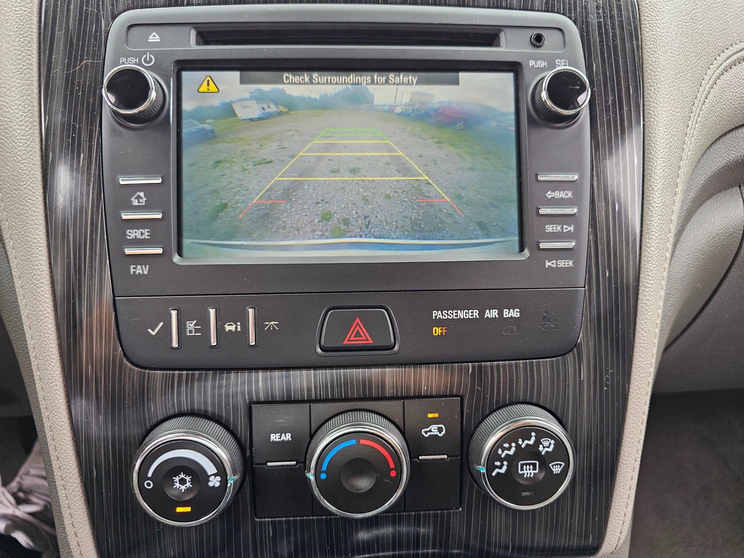 Used 2015 Chevrolet Traverse LT w/ Style and Technology Package FWD image 14
