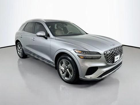 Used 2026 Genesis GV70 2.5T Advanced AWD/4WD image 3