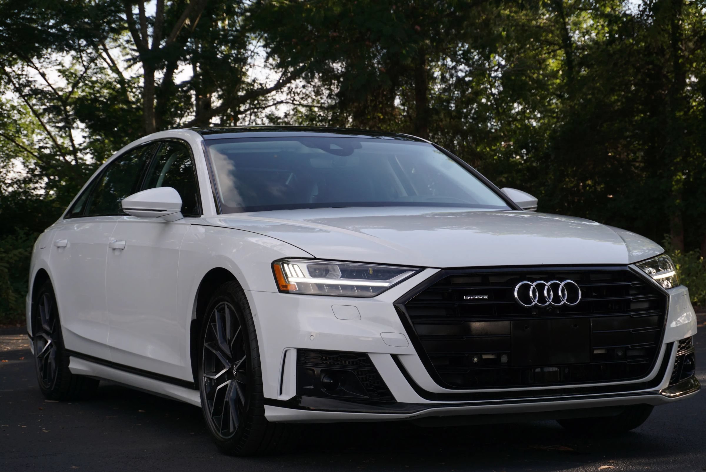 Used 2020 Audi A8 L 4.0T w/ Sport Plus Package AWD/4WD image 4