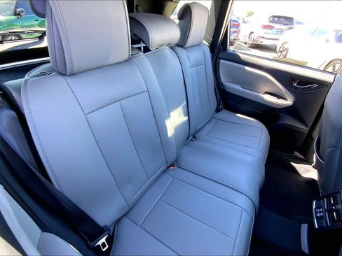 Used 2025 Subaru Forester Limited image 20