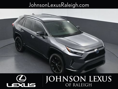 Used 2022 Toyota RAV4 XSE AWD/4WD image 22