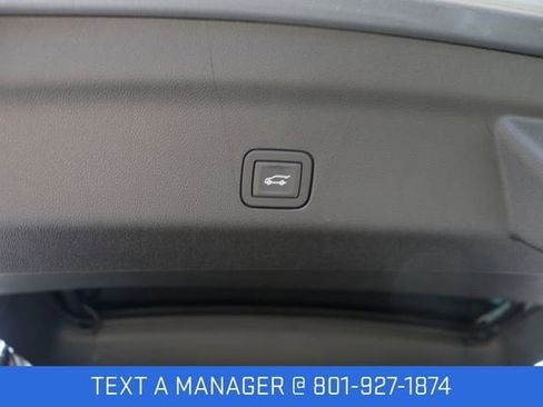 New 2026 GMC Yukon XL Denali w/ Denali Reserve Package AWD/4WD image 16