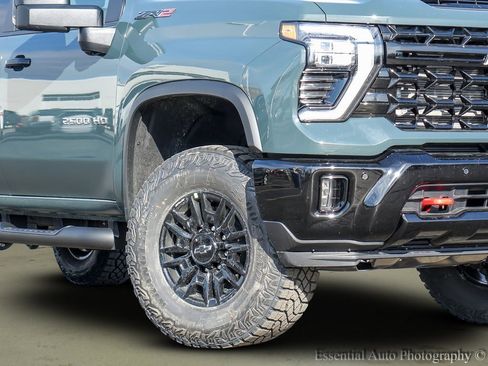 New 2026 Chevrolet Silverado 2500 ZR2 image 4