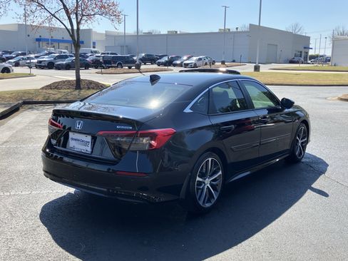 Used 2024 Honda Civic Touring image 10