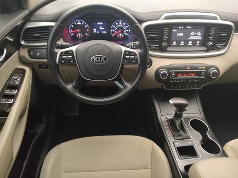 Used 2020 Kia Sorento S FWD image 22