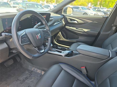 Used 2024 Buick Envista Sport Touring w/ Convenience II Package FWD image 16