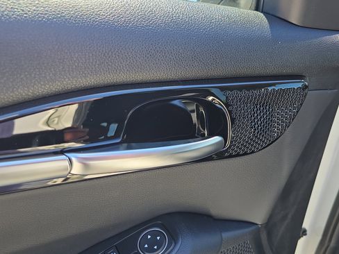 New 2026 Kia Seltos S FWD image 18