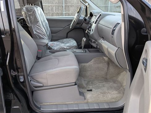 Used 2015 Nissan Frontier SV w/ SV Value Truck Package image 20