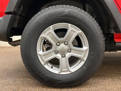 Used 2018 Jeep Wrangler Unlimited Sport S image 27