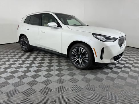 Certified 2025 BMW X3 xDrive30i w/ Convenience Package image 1