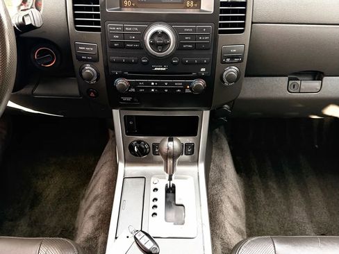 Used 2011 Nissan Pathfinder Silver image 26