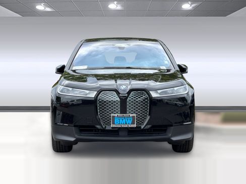 Used 2024 BMW iX xDrive50 w/ Premium Package AWD/4WD image 6