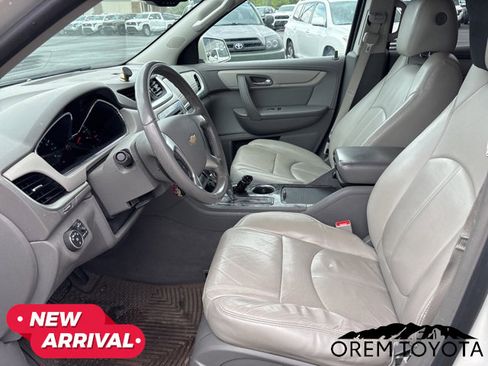 Used 2014 Chevrolet Traverse LT image 15