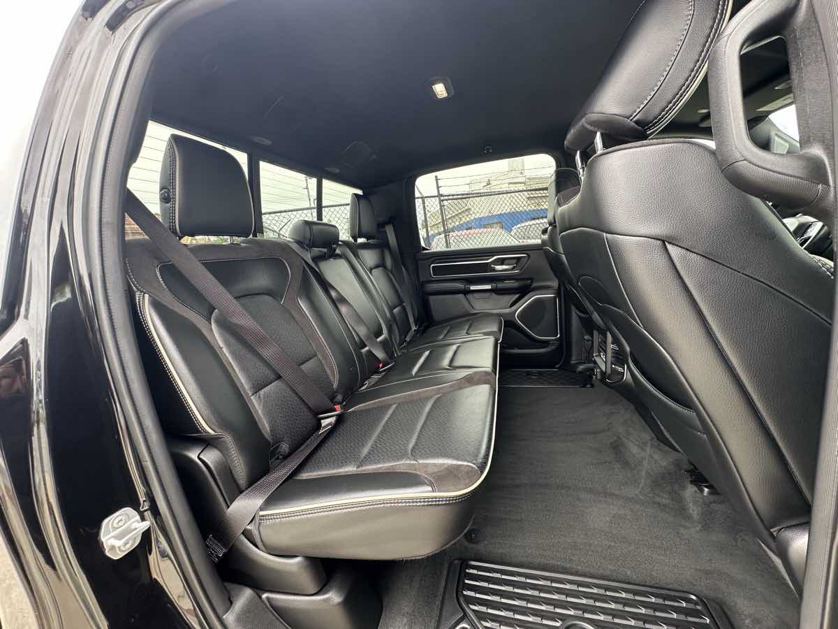 Used 2023 RAM 1500 Laramie AWD/4WD image 25
