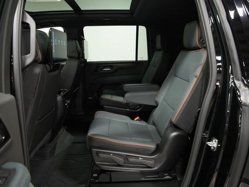 New 2026 GMC Yukon XL AT4 w/ AT4 Premium Plus Package image 25