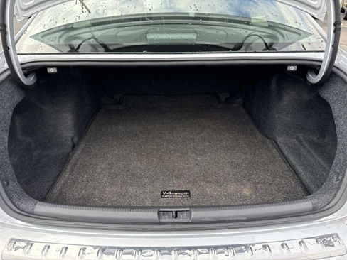 Used 2021 Volkswagen Passat 2.0T R-Line image 27