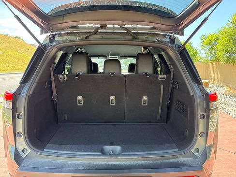 Used 2024 Nissan Pathfinder Rock Creek AWD/4WD image 8