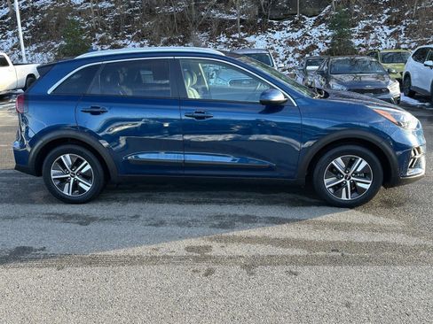 Used 2022 Kia Niro LXS image 6