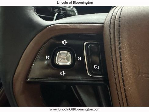 Certified 2025 Lincoln Aviator Reserve w/ Jet Appearance Package AWD/4WD image 49