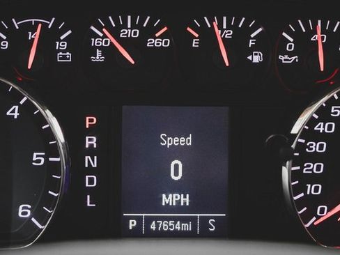 Used 2018 Chevrolet Silverado 1500 Custom w/ Custom Value Package image 7